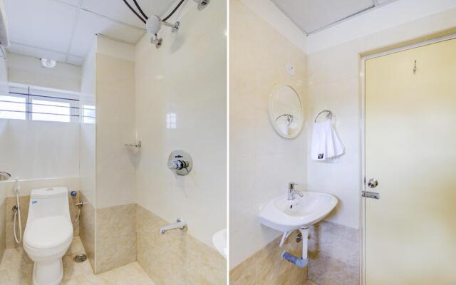 OYO 75776 Sri Sai Suites