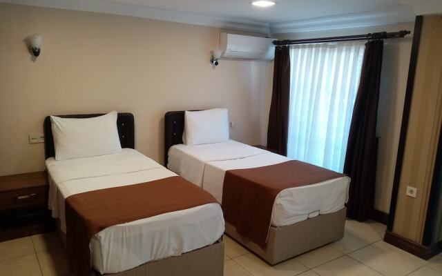 Selis Otel