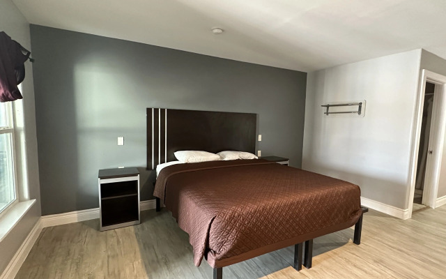 Village Inn Motel