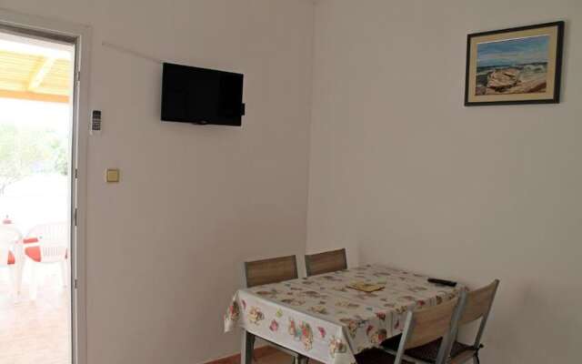 Snjeza - 80 m From Beach - A1 Studio