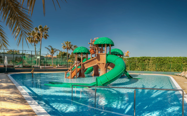 Magic Robin Hood Waterpark Lodge Resort