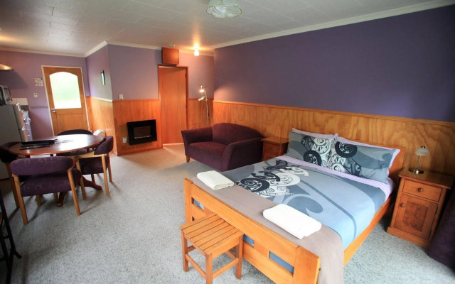 Queenstown Holiday Park & Motels Creeksyde