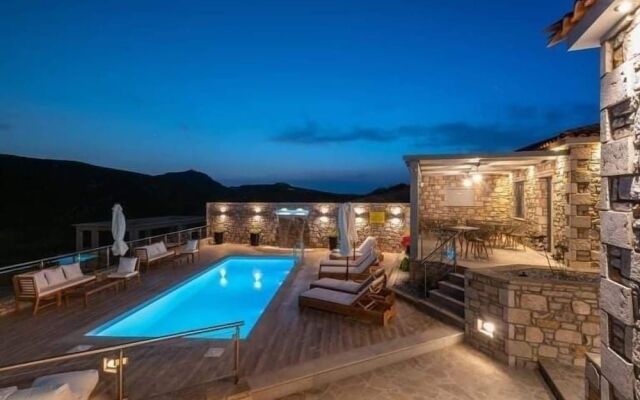 Lithoessa Luxury Apartments