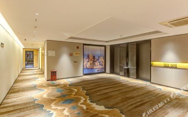 Yinhua Business Hotel (Zhuhai International Convention Center)