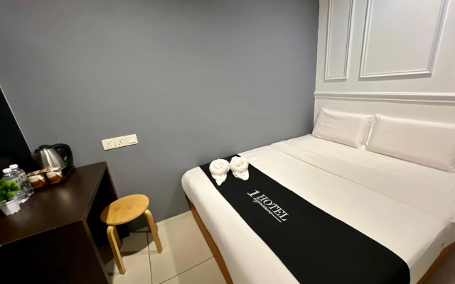 1 Hotel Taman Connaught – Guest Rooms – Kuala Lumpur