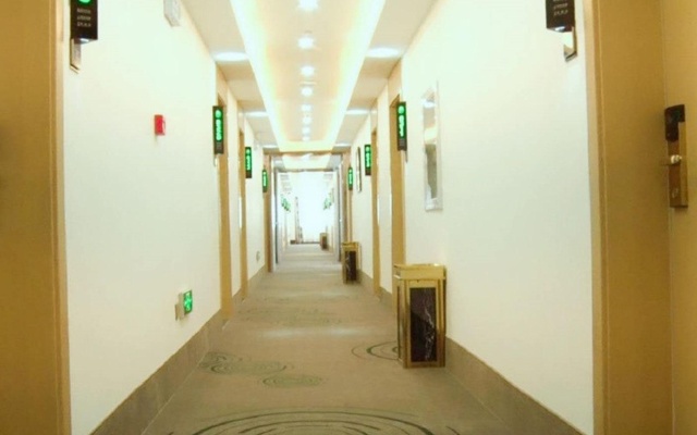 GreenTree Inn Linxia Niujinhe Avenue Express Hotel – Hotel Rooms – Linxia Hui Autonomous Prefecture