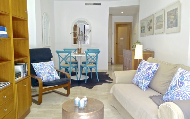 Family friendly 2BR Terrace quiet street - Neo