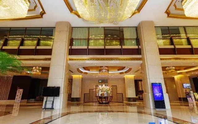 Zhongyi Holiday Hotel