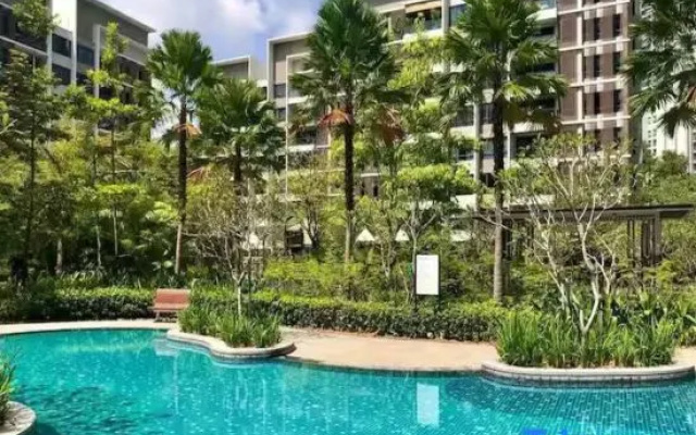 Modern & City Vibes in TRX, Bukit Bintang | 1-3pax – Pool – Kuala Lumpur