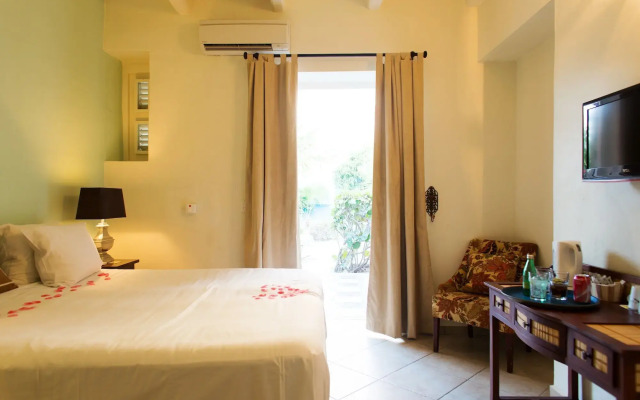 Scuba Lodge & Ocean Suites