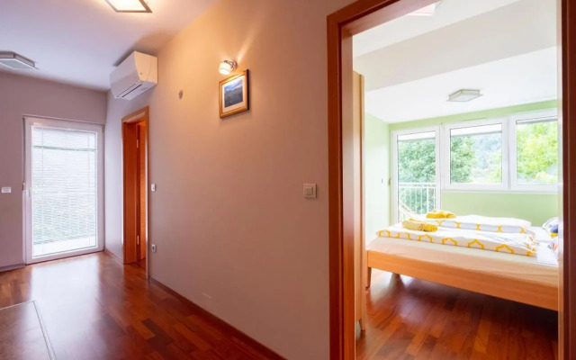 Apartments Apple Garden ****