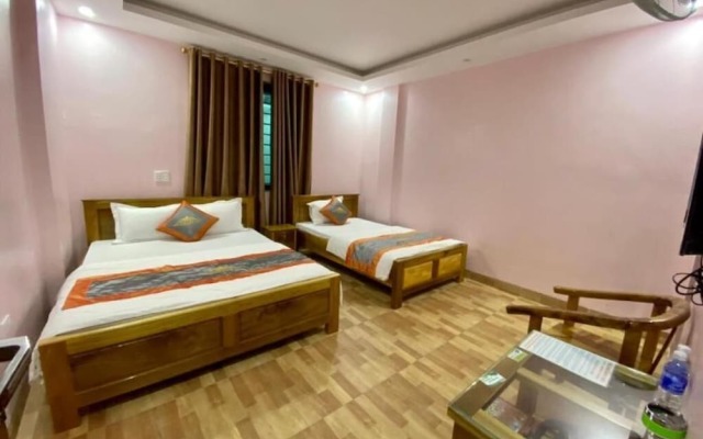 Minh Thuy Hotel Dien Bien Phu -BayLuxury