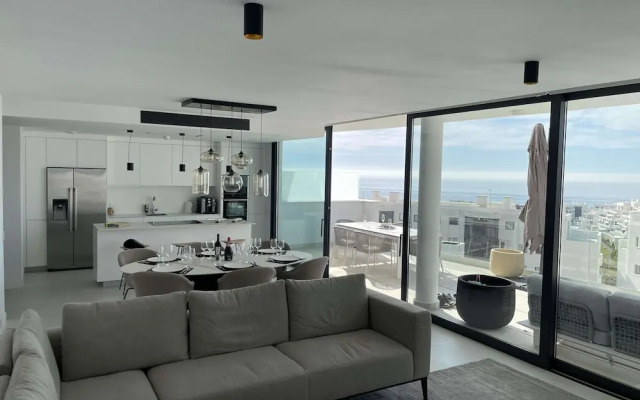 Huswell - Oceanview Stay in Higuer n West