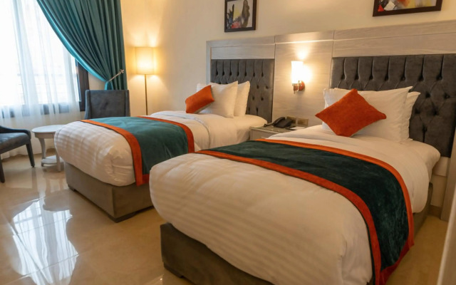 Petra Canyon Hotel