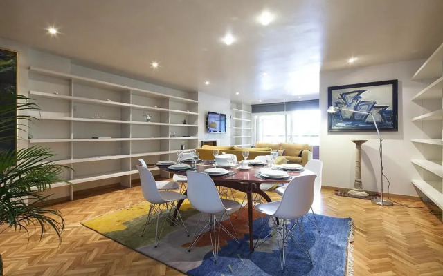 My Space Barcelona- Bonanova for 8 people