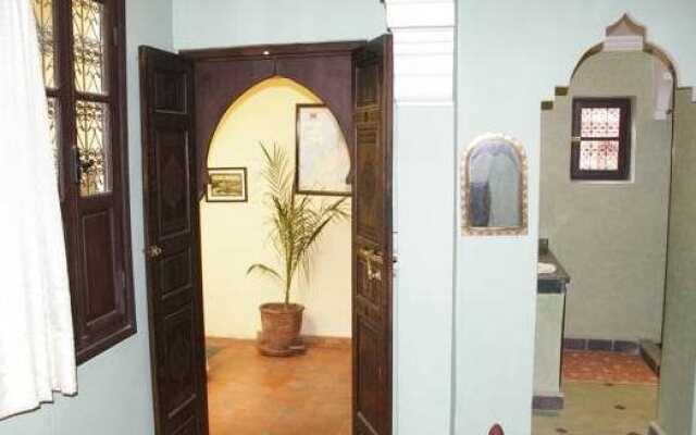 Dar Asdika