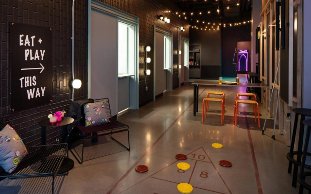 Moxy Portland Downtown