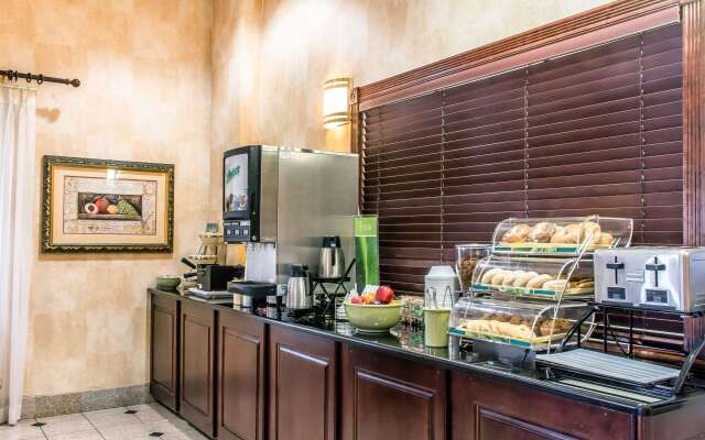 Quality Inn Hackettstown - Long Valley