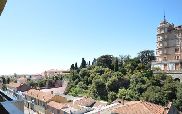 Deluxe One-bedroom Apartment Cannes