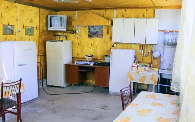 Guesthouse on Lakoba 3