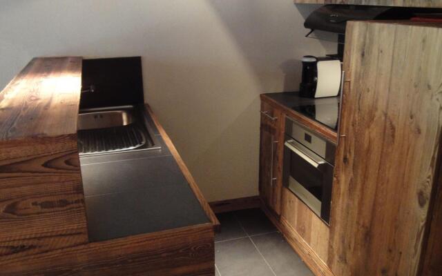 Modern Apartment in Meribel near Ski Area