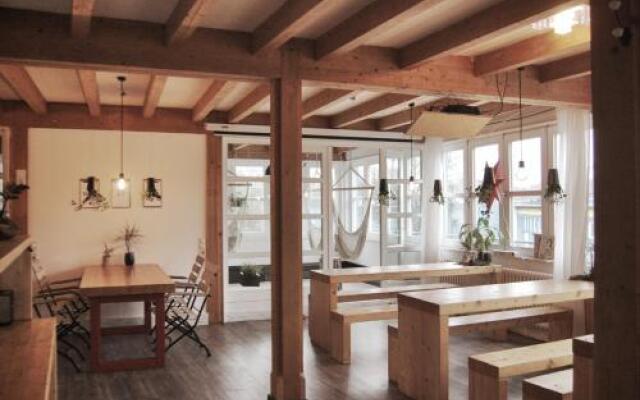Easy Lodges