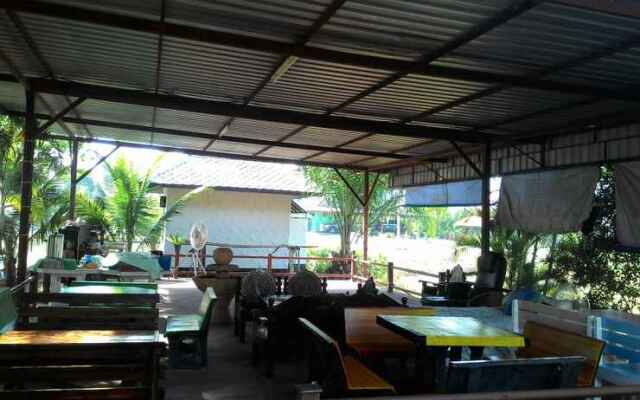 Khankhew Resort
