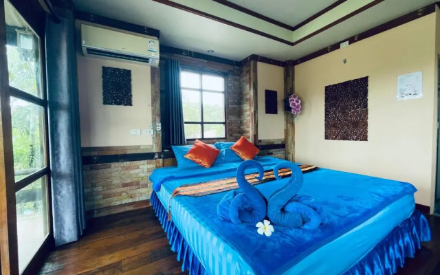 Markhouse Bungalow Ko Kut