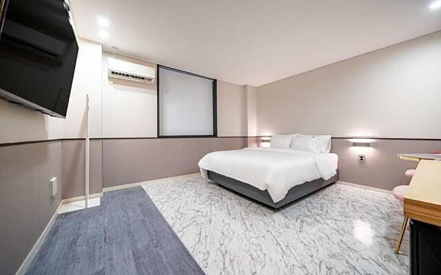 No.25 Hotel