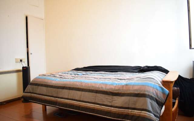 Studio Flat Next to Regent's Park Sleeps 2