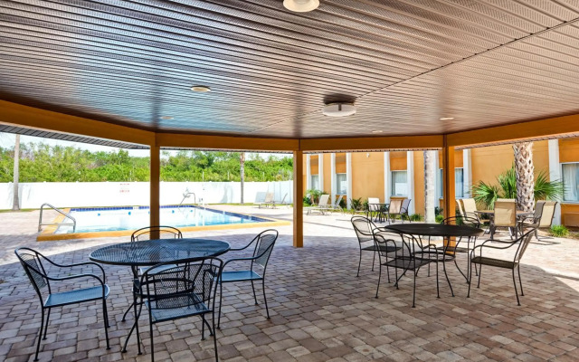 Quality Inn & Suites Heritage Park