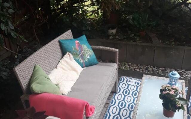 1 Zimmer Wohnung mit der Terrasse in der Innenstadt