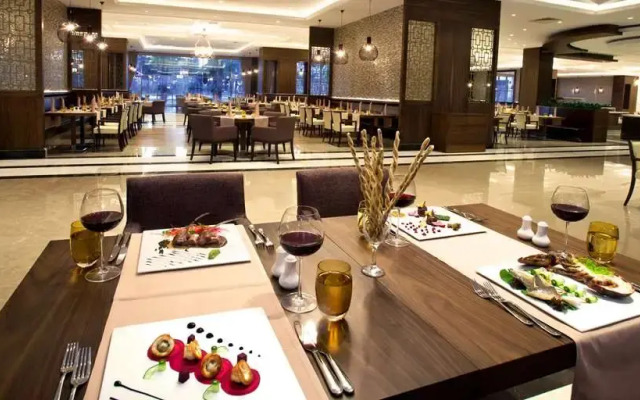 Juju Premier Palace 