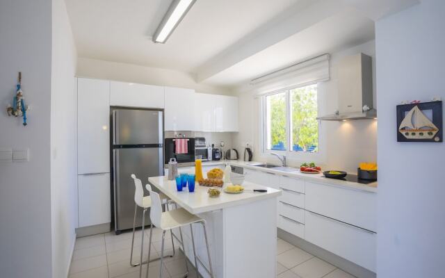 Protaras Sirina Pearl
