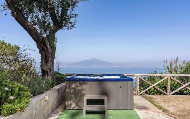 Giulia 1 Villa Apartment Shared Pool Sea Views