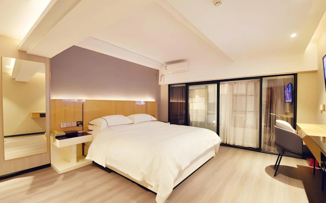 Shangyuan Hotel Chain (Guangzhou Thirteen Factories Yide Road Metro Station)