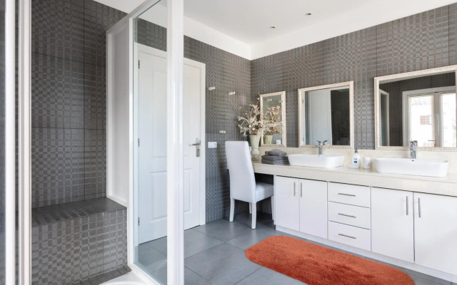 Dorina - Vivienda vacacional con piscina privada