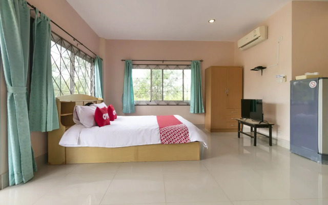 OYO 949 Sansuk Resort Paknampran