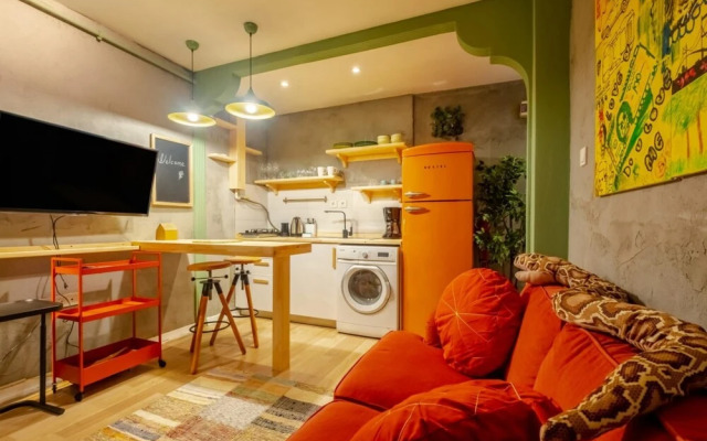 Pleasant Flat Near Taksim Square in Beyoglu