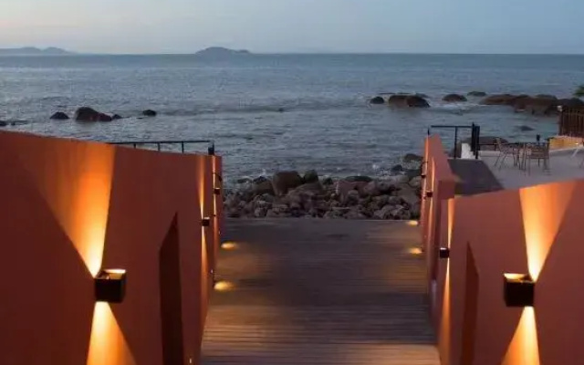 MOYA boutique seaside hotel (Qingdao Laoshan Scenic Area Yangkou Branch)