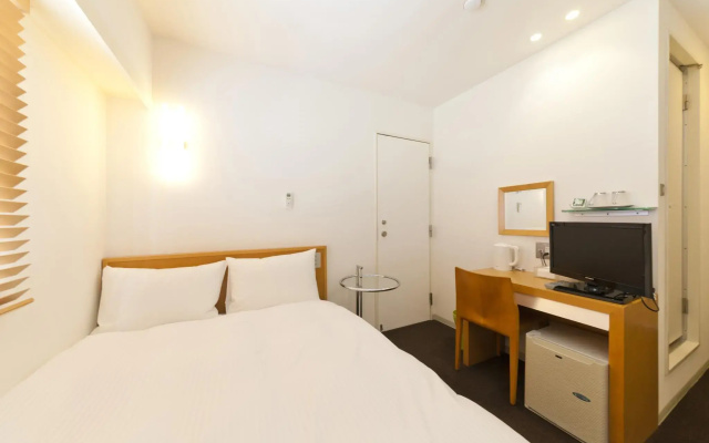 7 Days Hotel