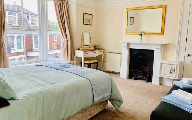 The Studio - Oxford Street Whitstable