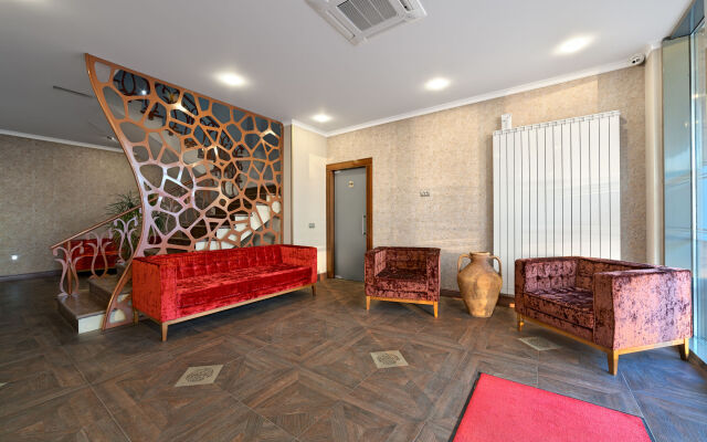 Tomis Garden Aparthotel