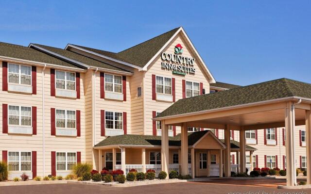 Country Inn & Suites by Radisson, Marion, IL