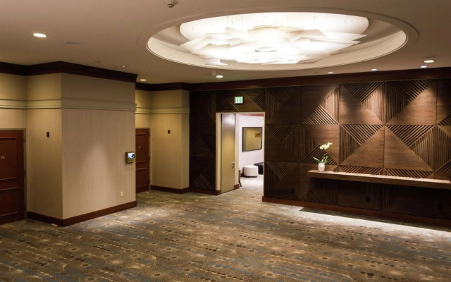 The Duniway Portland A Hilton Hotel