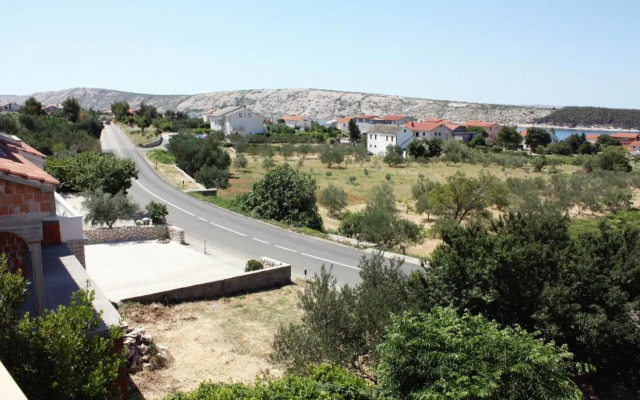 Apartments and rooms with parking space Barbat, Rab - 5070