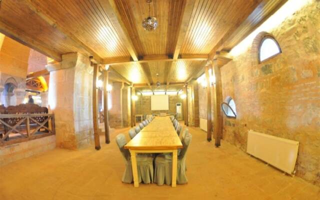 Issız Han Tarihi Butik Otel