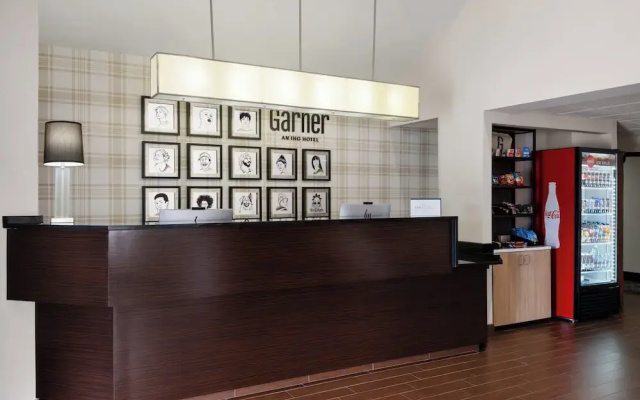 Garner Hotel Topeka West