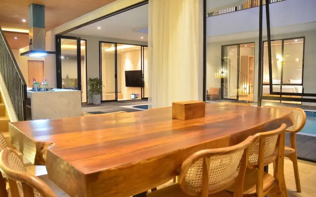 Maplewood Mountain 9BR with Heated Pool
