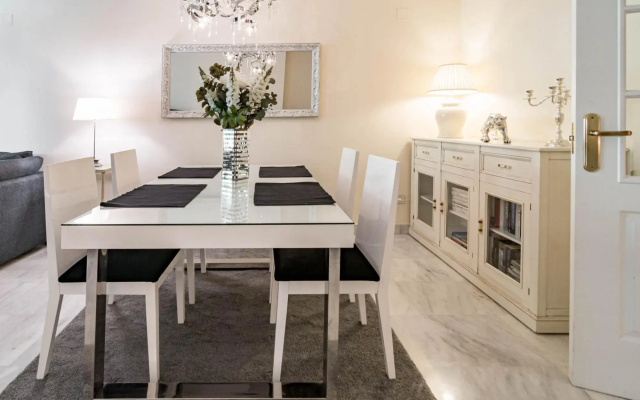 Casa Adelfas II by Roomservices